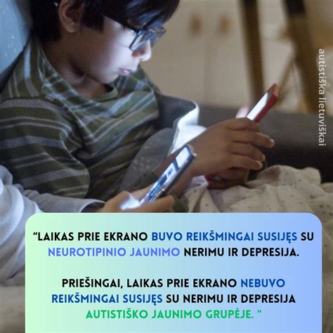 Piketas prie teismo, palaikant moteris su autistiškais vaikais