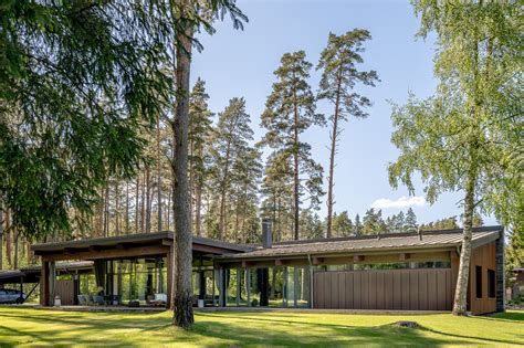 Evaldo Melniko namas su teniso kortais