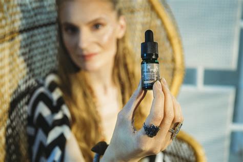 CBD aliejaus molekulės struktūra ir poveikis