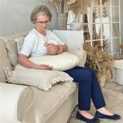 Teisingos žindymo pozos